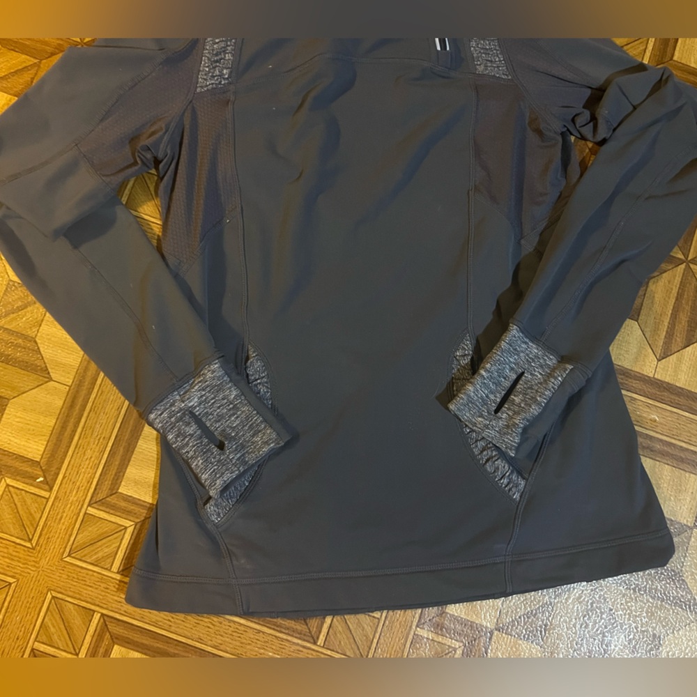 Lululemon pullover - Picture 4 of 6